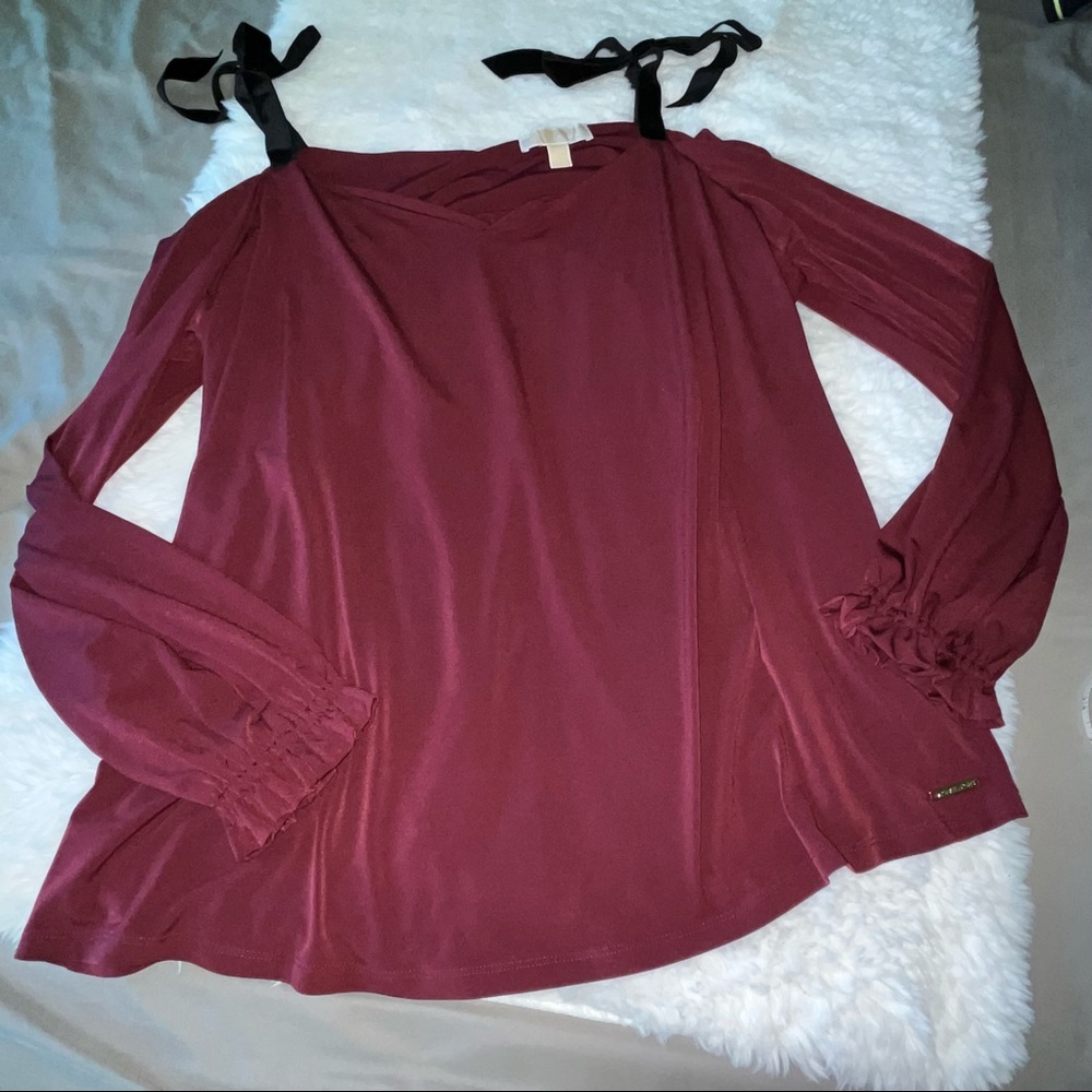 Michael Kors Plus Size Long Sleeve Blouse Cold Shoulder Sleeves Sixe 2X Maroon
